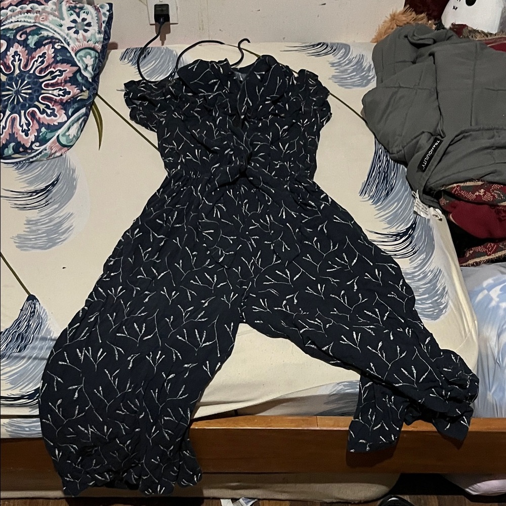 Universal Thread Black and White Jumpsuit